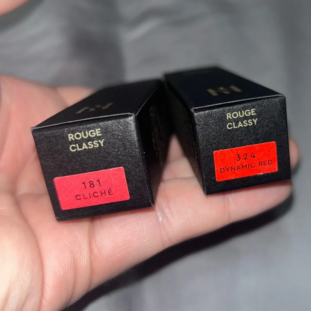 New Hera Rouge Classy Lipsticks Bundle of 2-- 181 Cliche and 324 Dynamic Red Set